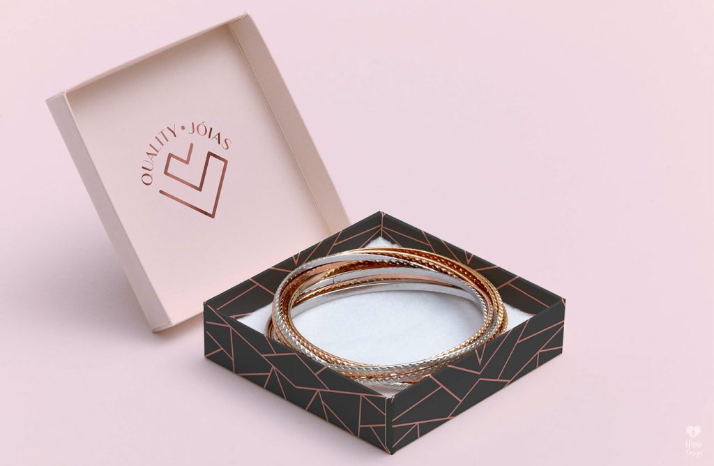 Necklace Packaging